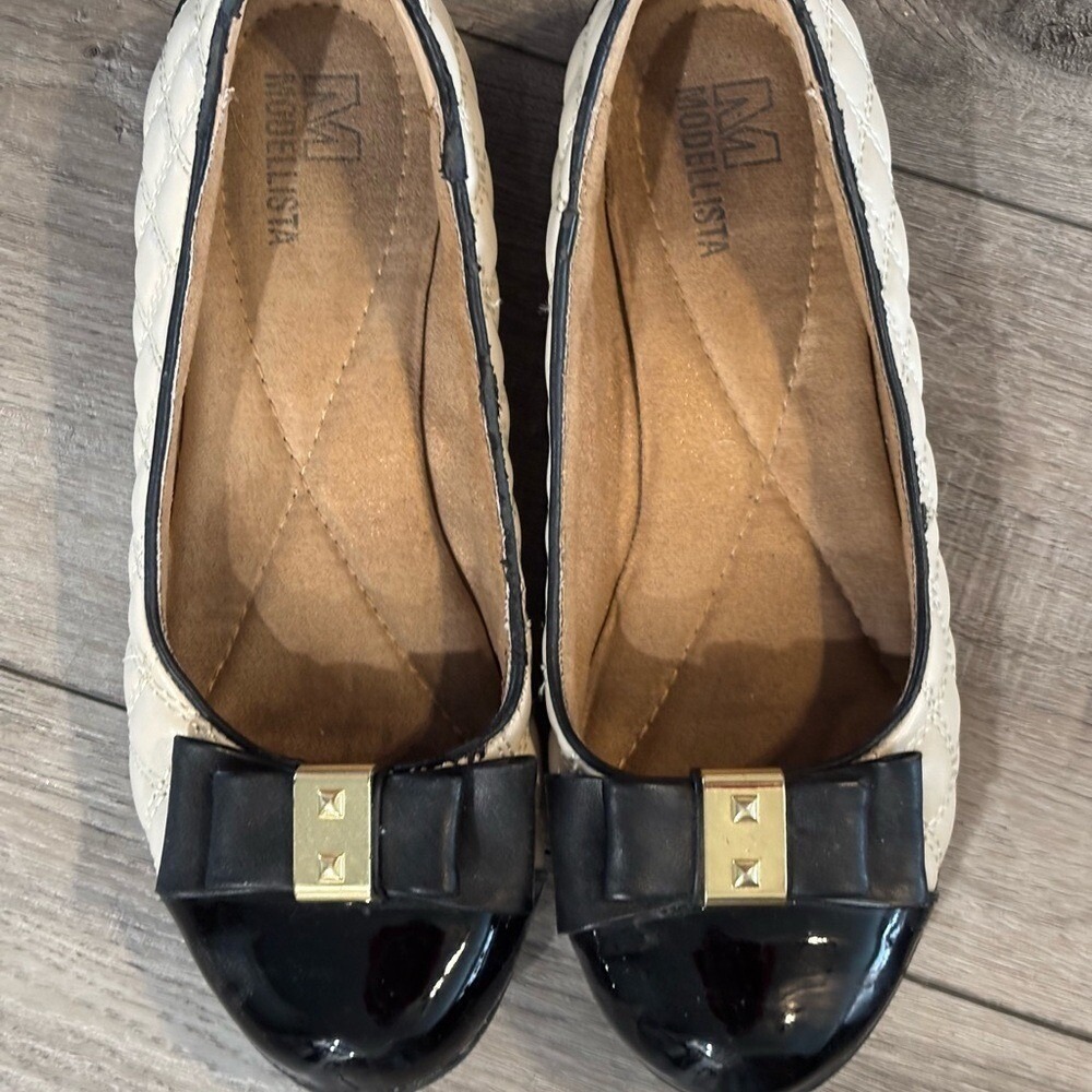 Black and Cream Patent Leather Flats with Bow Detail